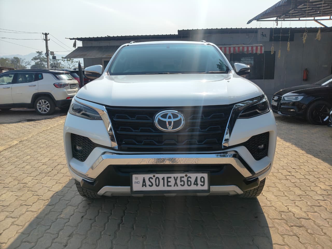 TOYOTA FORTUNER  MT