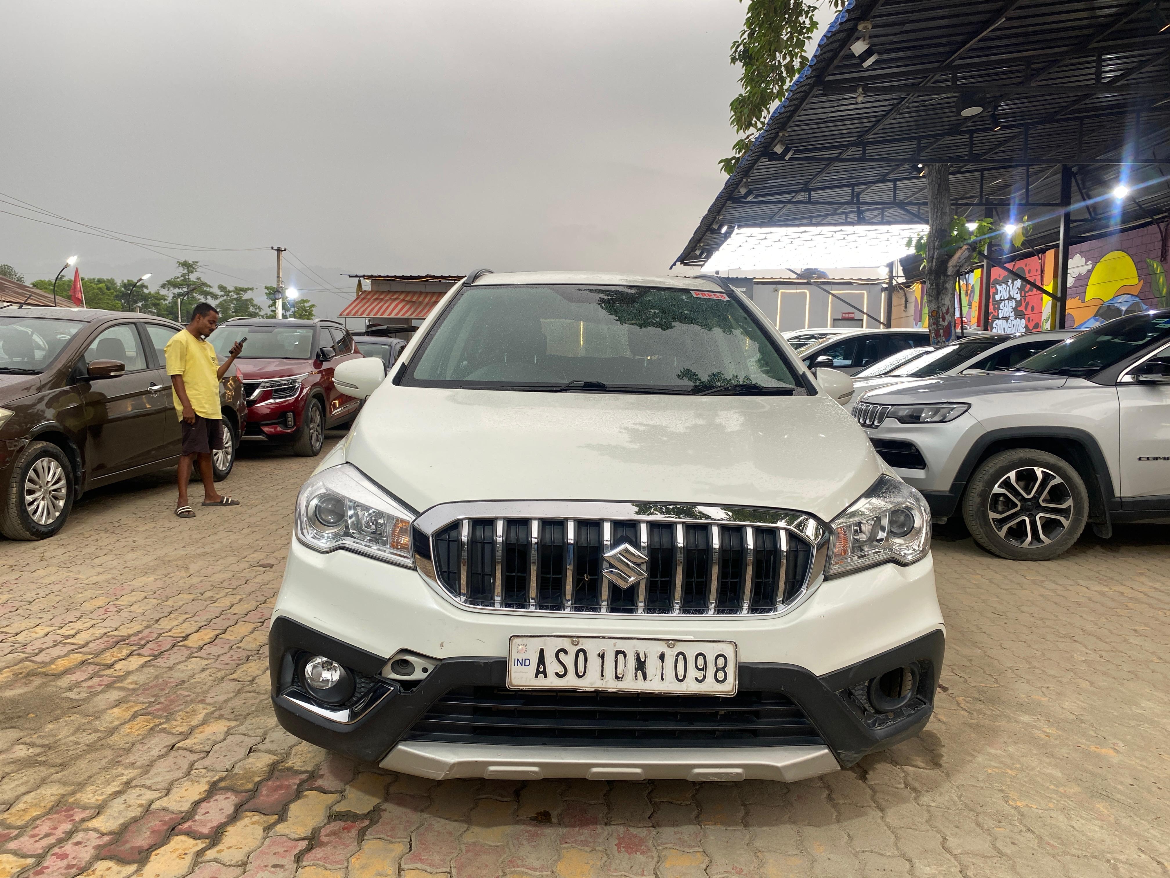MARUTI  S CROSS  SMART HYBRID ZETA